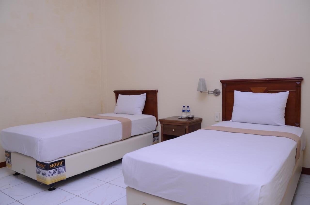 Hotel Anggrek Aceh Банда-Ачех Экстерьер фото