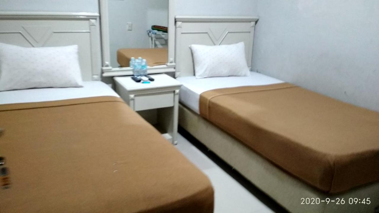 Hotel Anggrek Aceh Банда-Ачех Экстерьер фото
